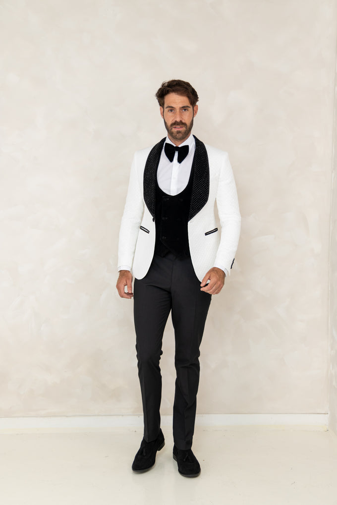 The Venetian Embellished Dinner Suit    MJ9681